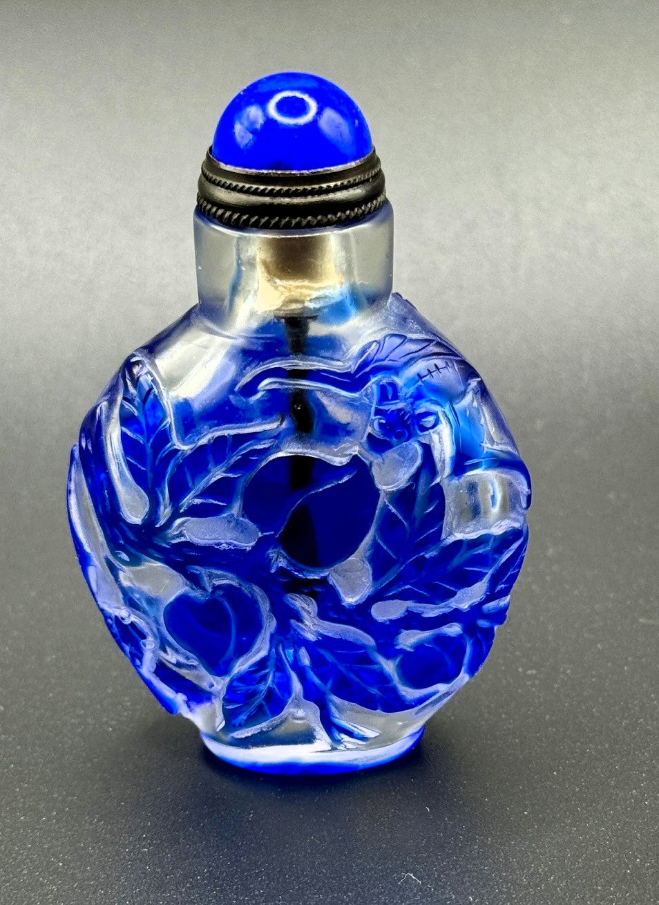Antique Chinese Overlay Peking Glass Snuff Bottle